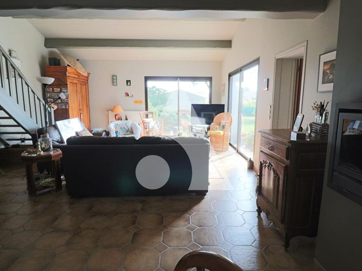 Image No.5-3 Bed House for sale