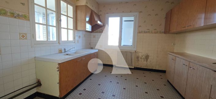 Image No.7-3 Bed House for sale