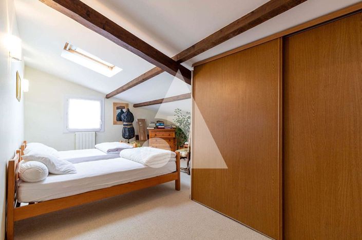 Image No.7-4 Bed House for sale