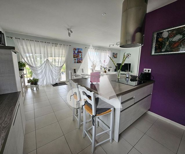 Image No.5-3 Bed House for sale