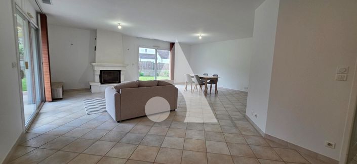 Image No.4-4 Bed House for sale