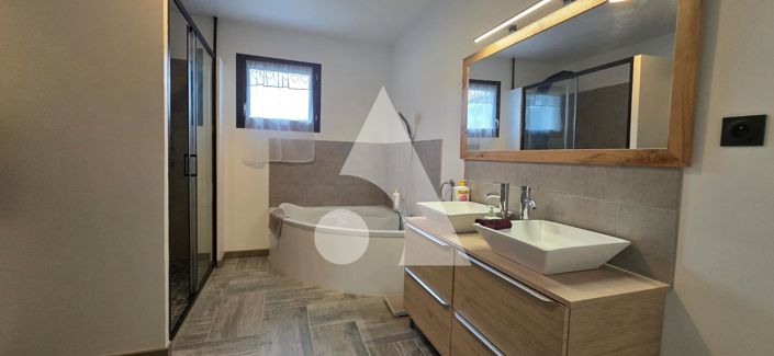 Image No.5-3 Bed House for sale