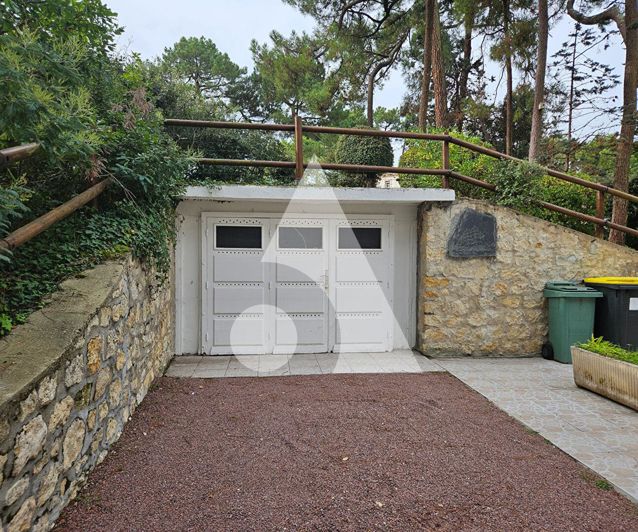 Image No.5-4 Bed House for sale