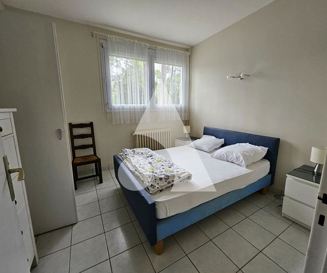 Image No.6-4 Bed House for sale