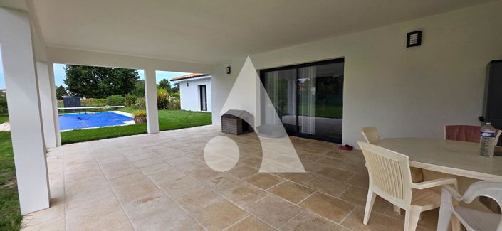 Image No.12-3 Bed House for sale