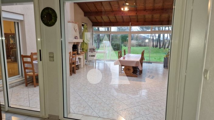 Image No.8-4 Bed House for sale