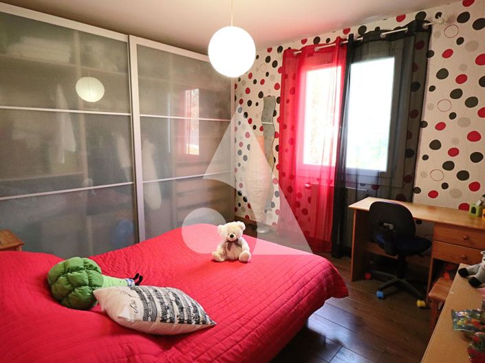 Image No.12-3 Bed House for sale