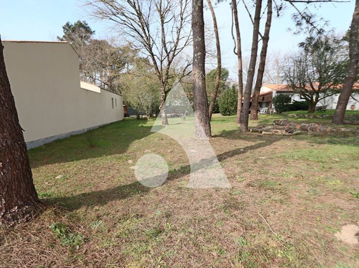 Image No.14-3 Bed House for sale