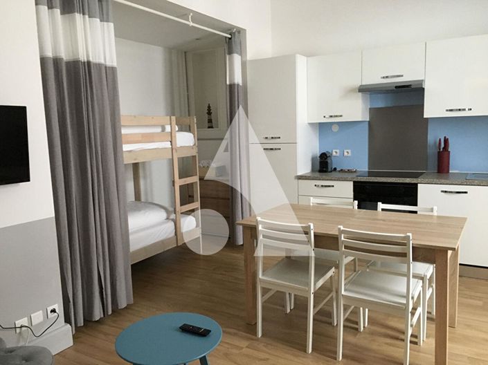 Image No.10-16 Bed Property for sale