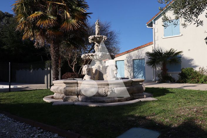 Image No.12-16 Bed Property for sale