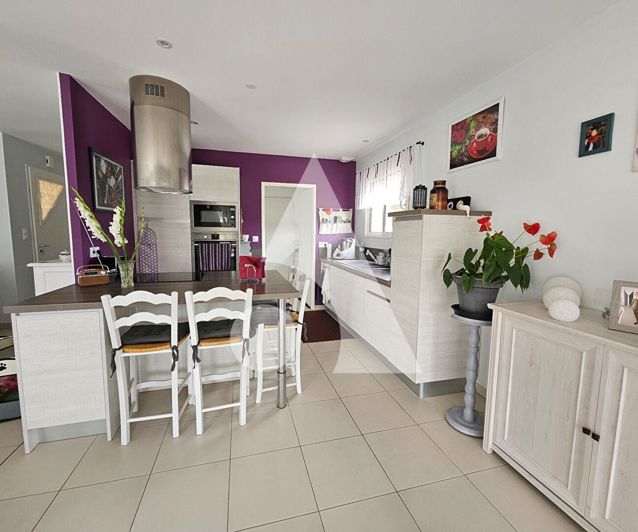 Image No.3-3 Bed House for sale