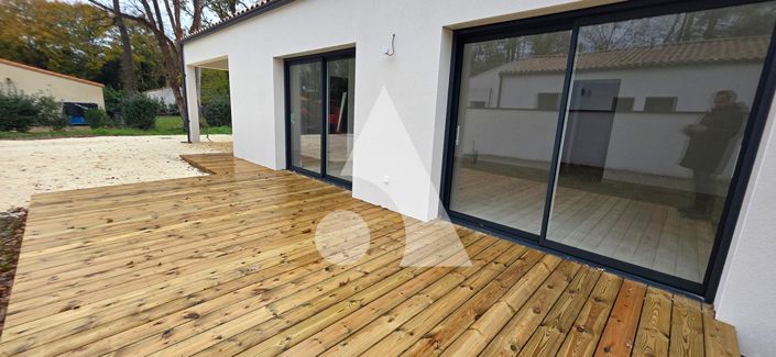 Image No.8-3 Bed House for sale