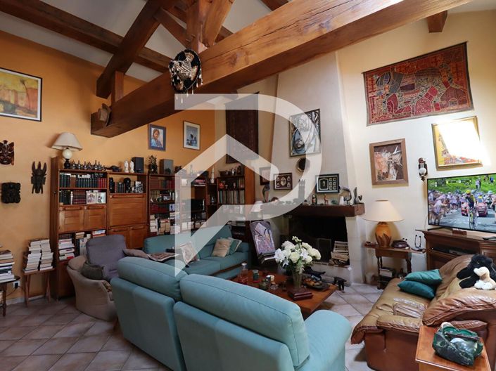 Image No.6-4 Bed House for sale