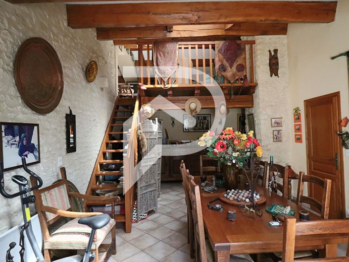 Image No.9-4 Bed House for sale