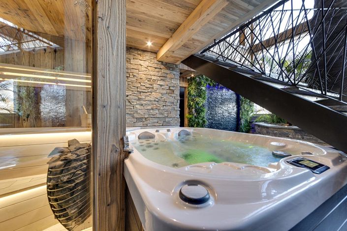 Image No.17-7 Bed House for sale