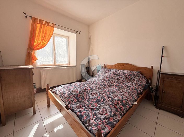 Image No.7-3 Bed House for sale