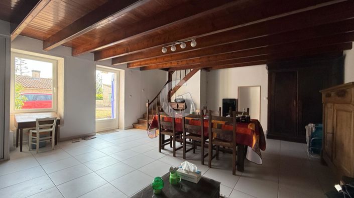 Image No.3-3 Bed House for sale