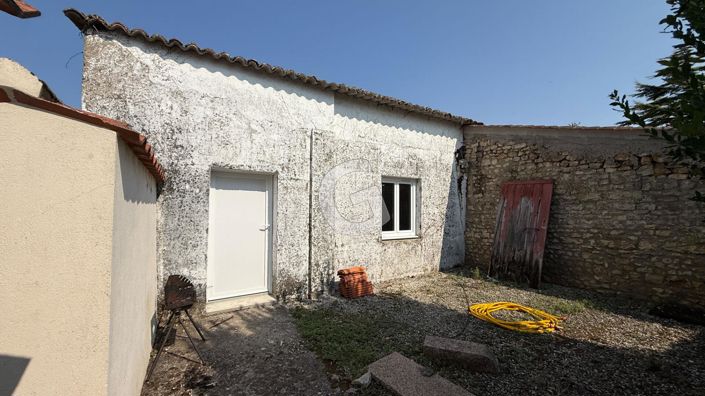 Image No.8-3 Bed House for sale