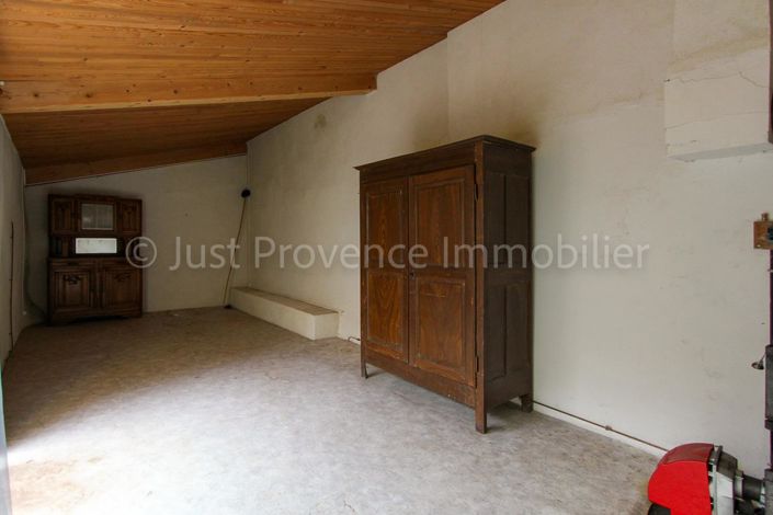 Image No.12-3 Bed House for sale