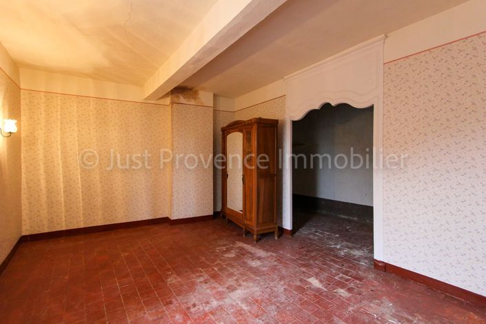 Image No.9-3 Bed House for sale