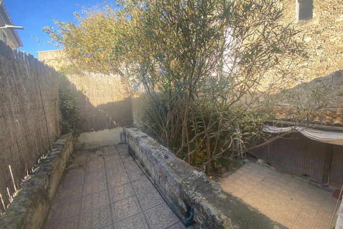 Image No.8-2 Bed House for sale