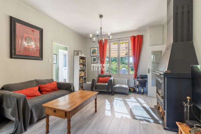 Image No.6-3 Bed House for sale