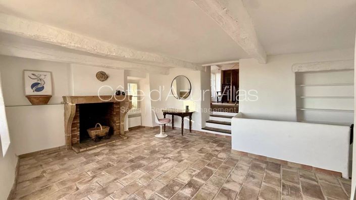 Image No.10-3 Bed House for sale