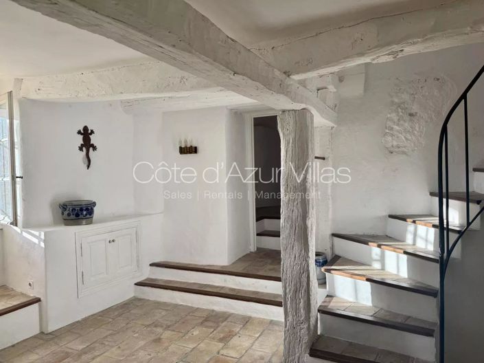 Image No.8-3 Bed House for sale