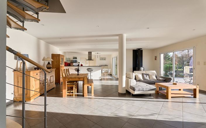 Image No.12-4 Bed House for sale