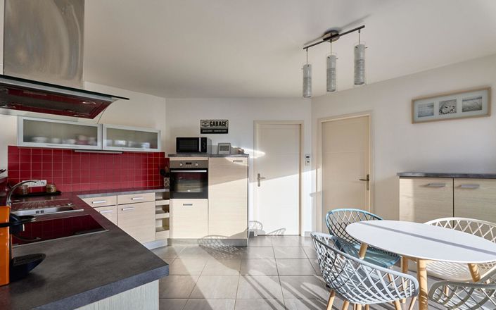 Image No.13-4 Bed House for sale