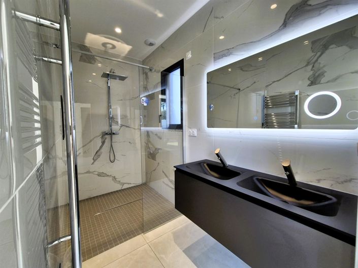 Image No.12-4 Bed House for sale