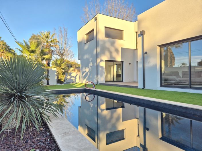 Image No.41-4 Bed House for sale