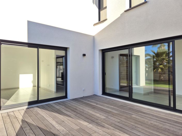 Image No.46-4 Bed House for sale