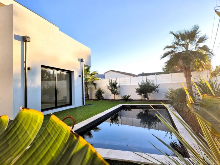 Image No.51-4 Bed House for sale