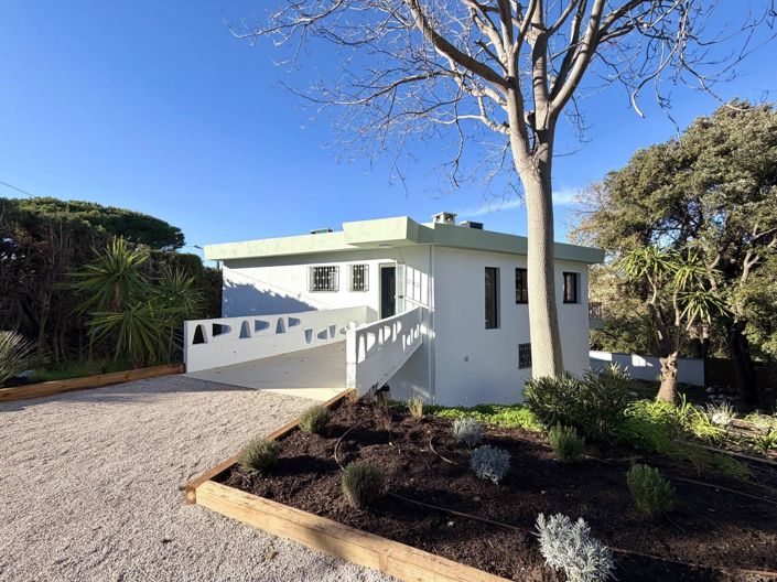 Image No.20-5 Bed House for sale