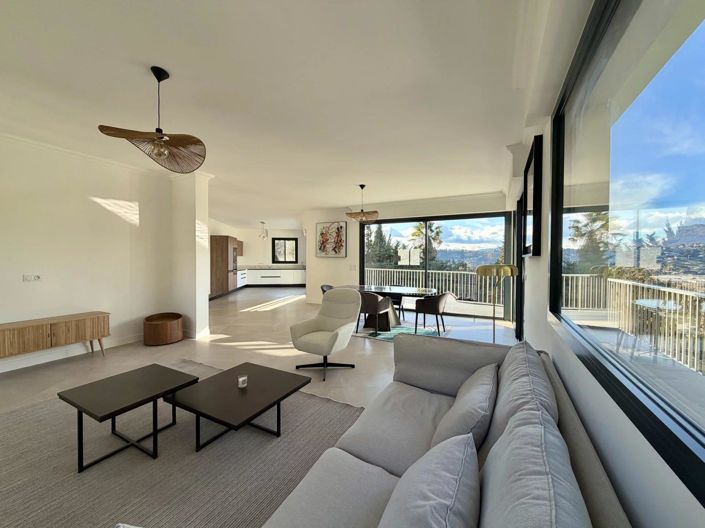 Image No.4-5 Bed House for sale