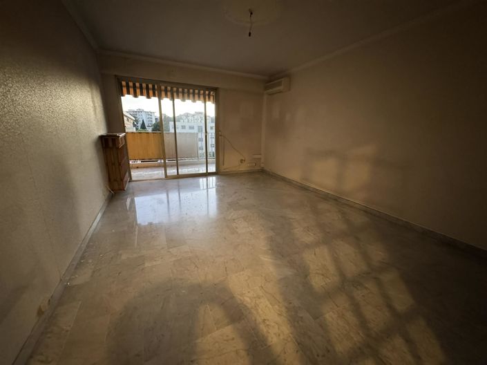 Image No.3-Appartement de 2 chambres à vendre à Le Cannet