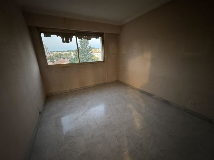 Image No.4-Appartement de 2 chambres à vendre à Le Cannet