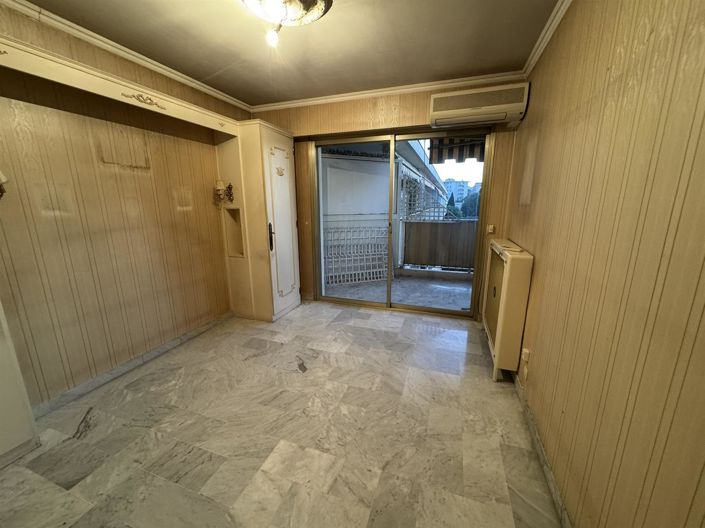 Image No.5-Appartement de 2 chambres à vendre à Le Cannet