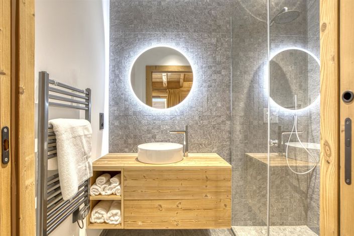 Image No.18-4 Bed House for sale