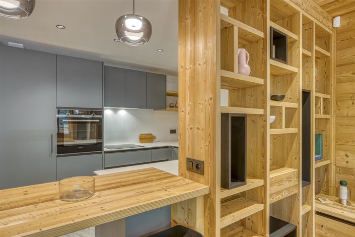 Image No.8-4 Bed House for sale