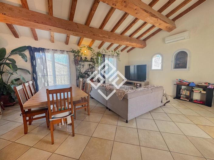 Image No.11-3 Bed House for sale