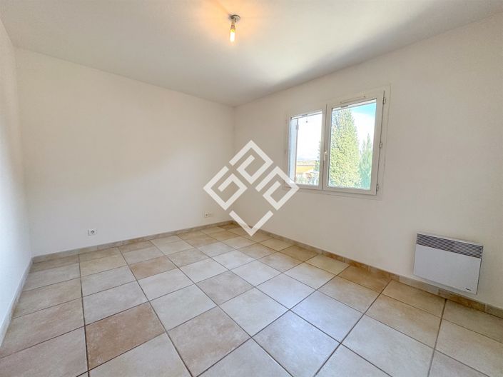 Image No.12-3 Bed House for sale