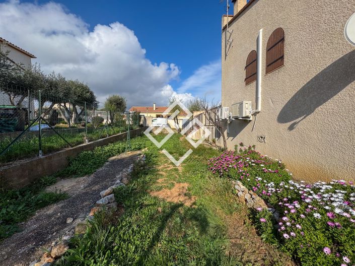 Image No.14-3 Bed House for sale