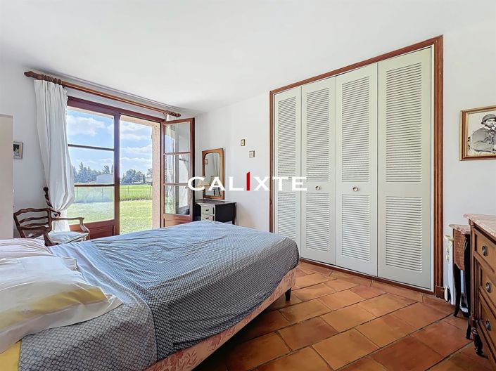 Image No.17-3 Bed House for sale