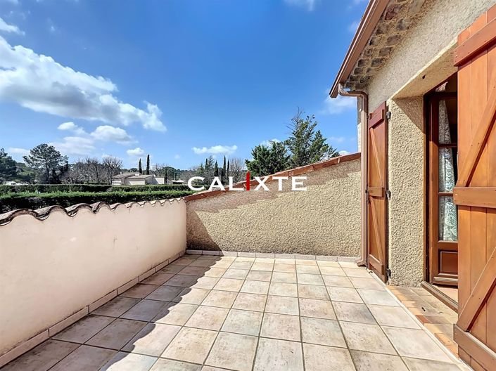 Image No.21-3 Bed House for sale