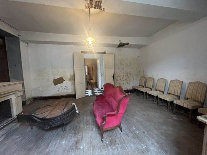 Image No.15-8 Bed House for sale