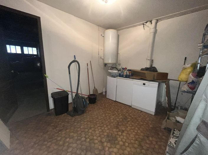 Image No.22-8 Bed House for sale