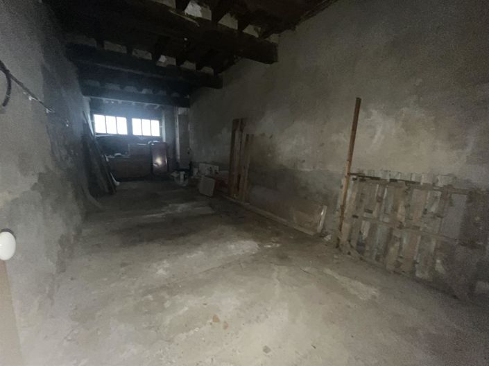 Image No.23-8 Bed House for sale