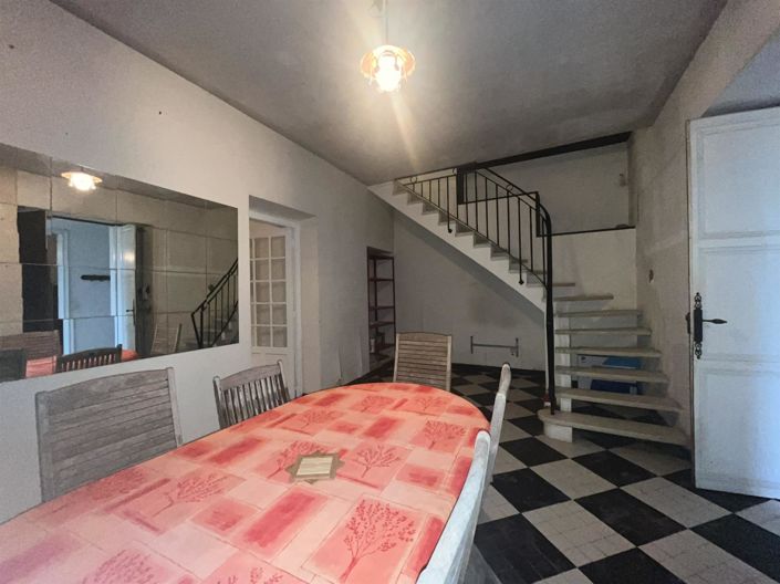 Image No.25-8 Bed House for sale